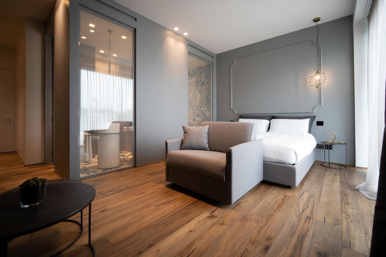 Piccola Maesta' Boutique Rooms Civitanova Marche Buitenkant foto